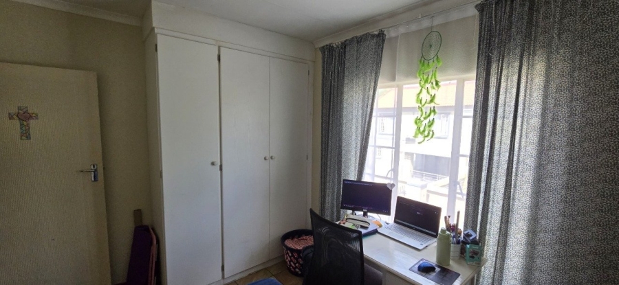 3 Bedroom Property for Sale in Annlin Gauteng