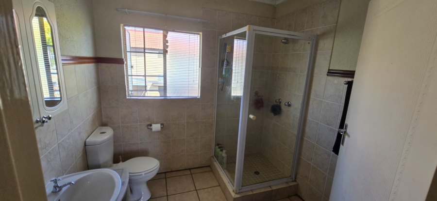 3 Bedroom Property for Sale in Annlin Gauteng