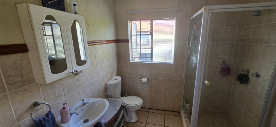 3 Bedroom Property for Sale in Annlin Gauteng