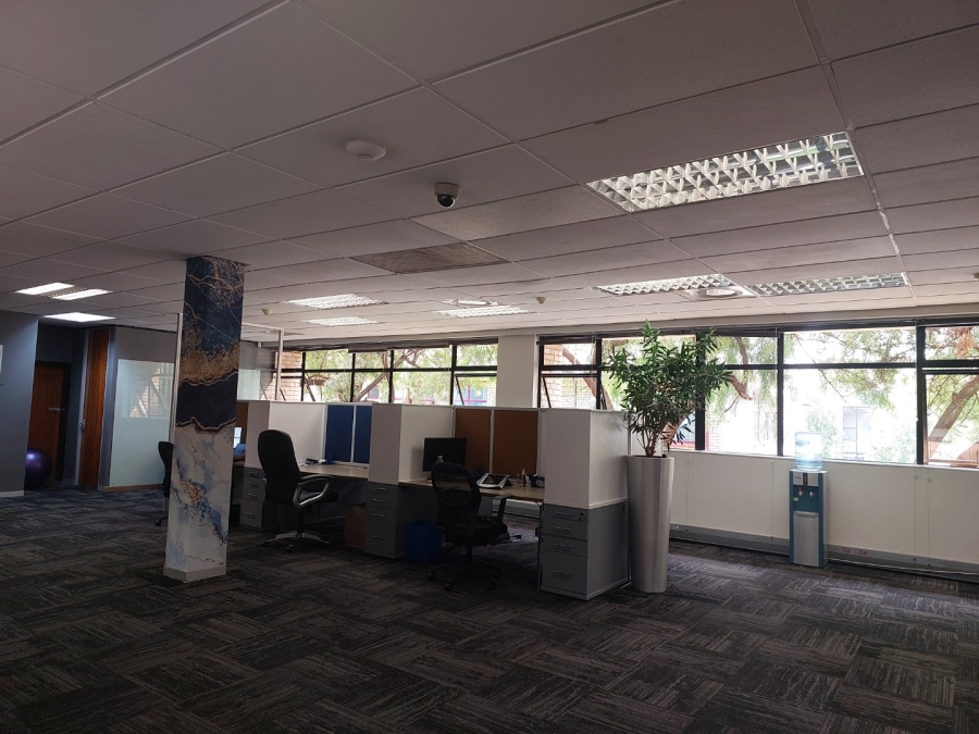  Bedroom Property for Sale in Woodmead Gauteng