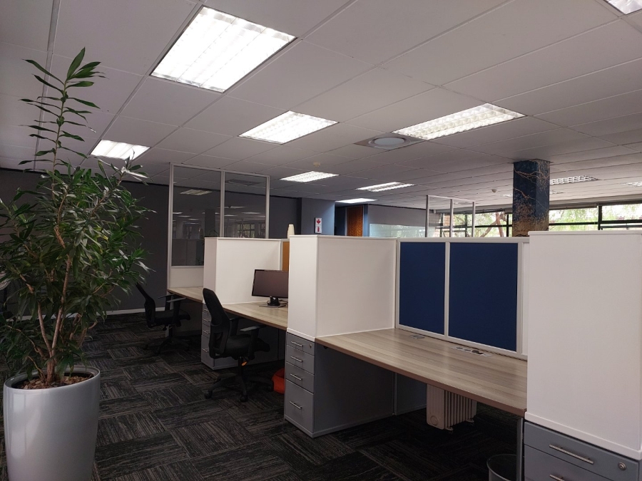  Bedroom Property for Sale in Woodmead Gauteng