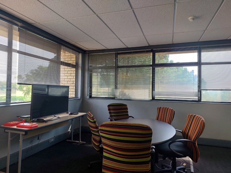  Bedroom Property for Sale in Woodmead Gauteng