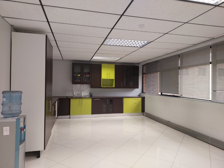  Bedroom Property for Sale in Woodmead Gauteng