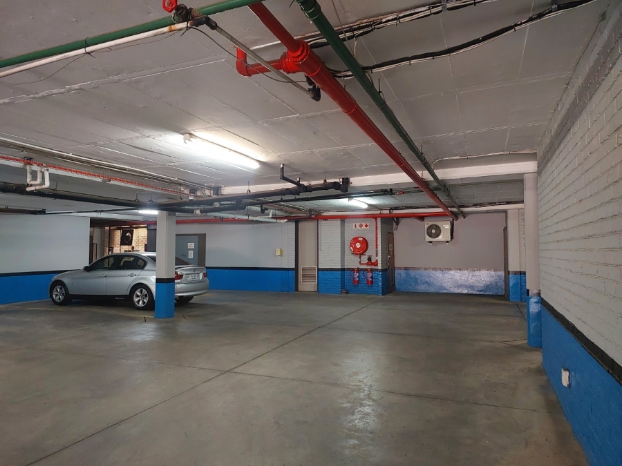  Bedroom Property for Sale in Woodmead Gauteng