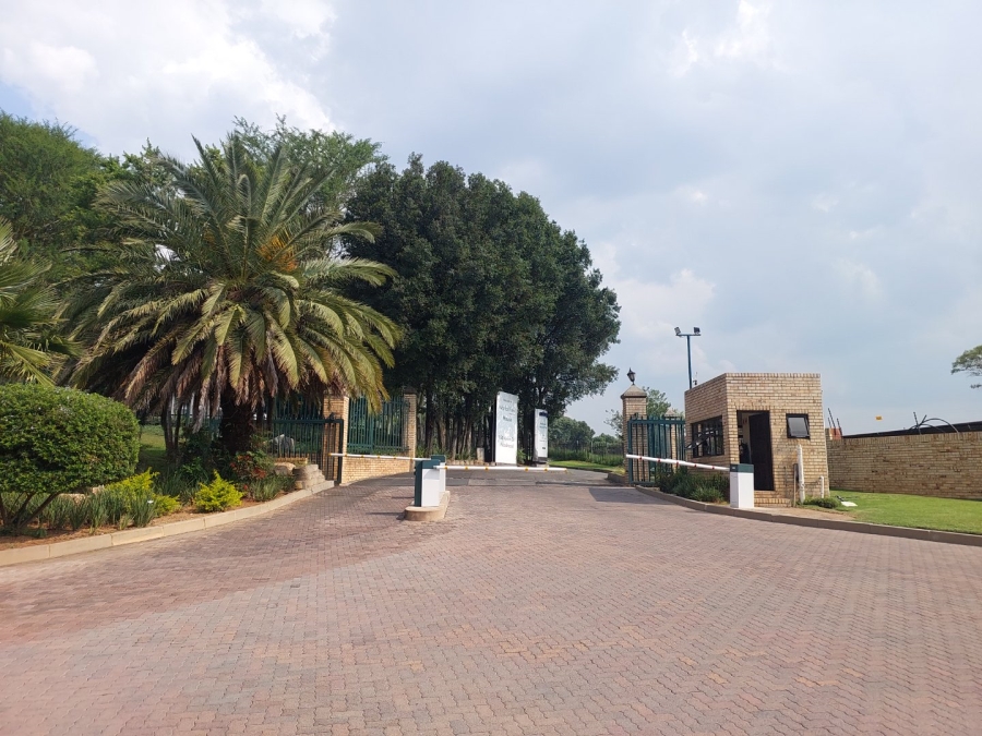  Bedroom Property for Sale in Woodmead Gauteng