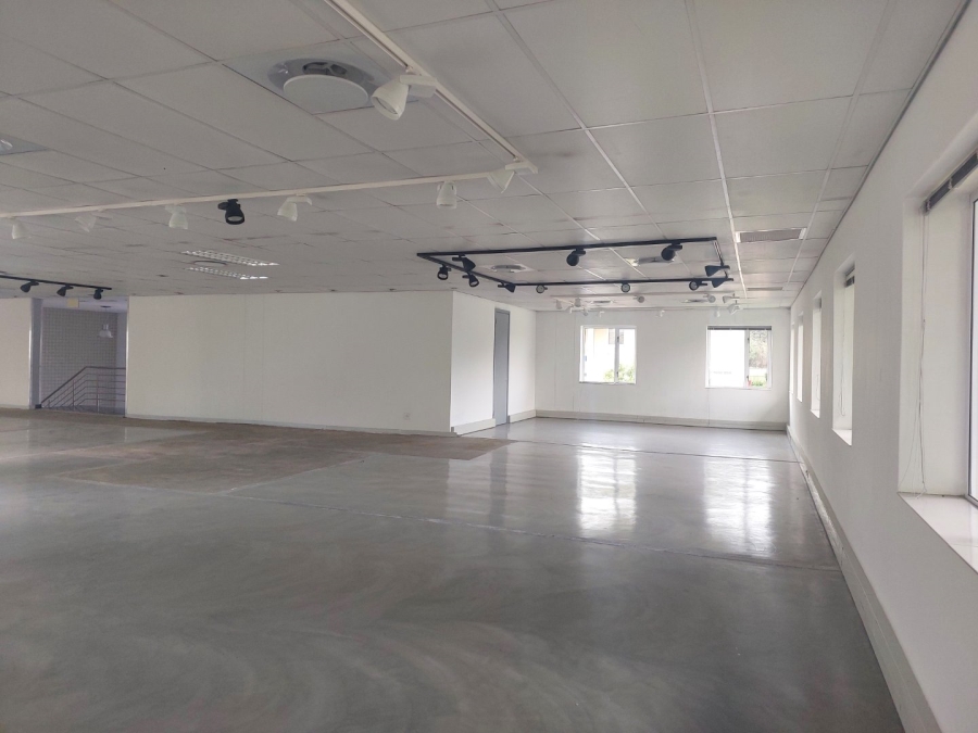  Bedroom Property for Sale in Woodmead Gauteng