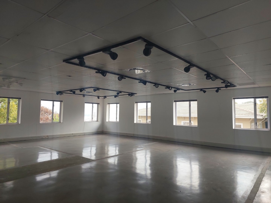  Bedroom Property for Sale in Woodmead Gauteng