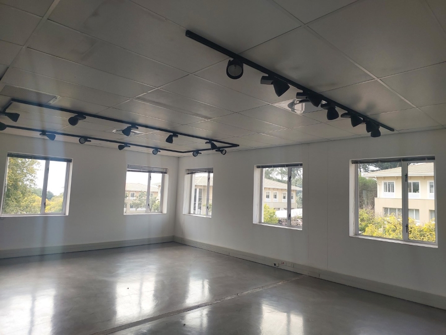  Bedroom Property for Sale in Woodmead Gauteng