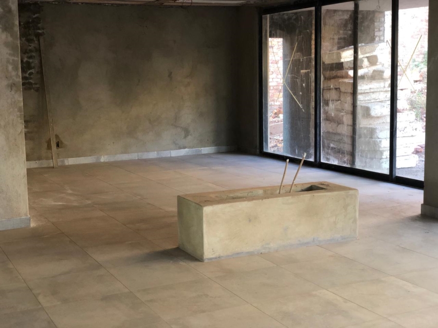 5 Bedroom Property for Sale in Eikenhof Gauteng
