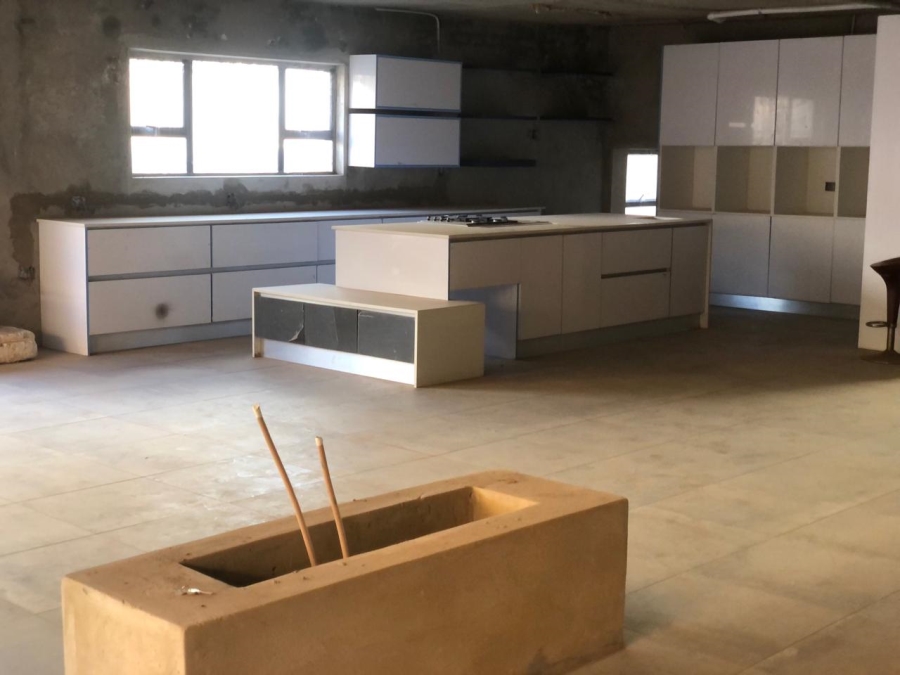 5 Bedroom Property for Sale in Eikenhof Gauteng