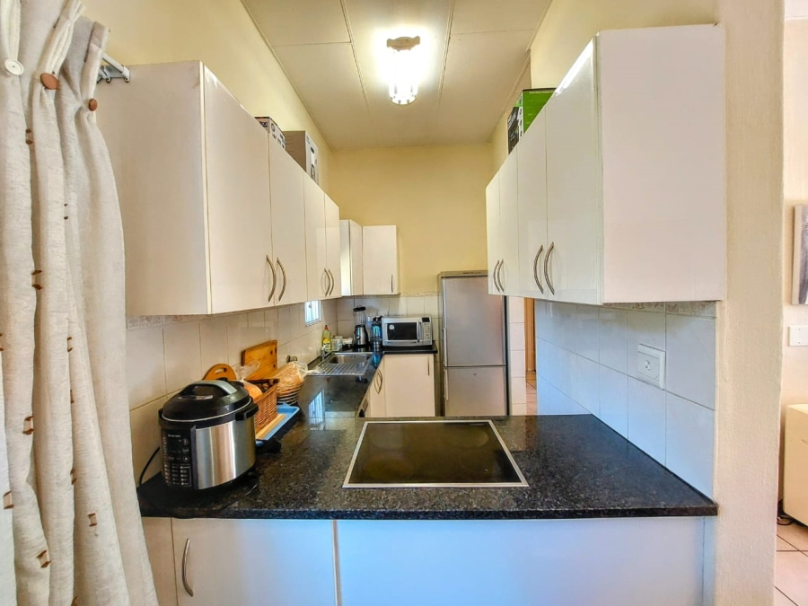 2 Bedroom Property for Sale in Sundowner Gauteng
