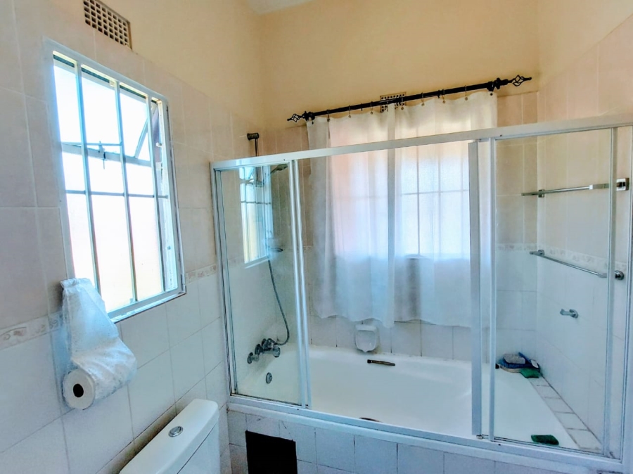 2 Bedroom Property for Sale in Sundowner Gauteng
