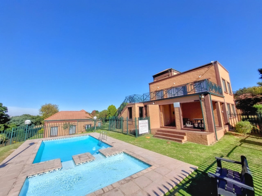 2 Bedroom Property for Sale in Sundowner Gauteng