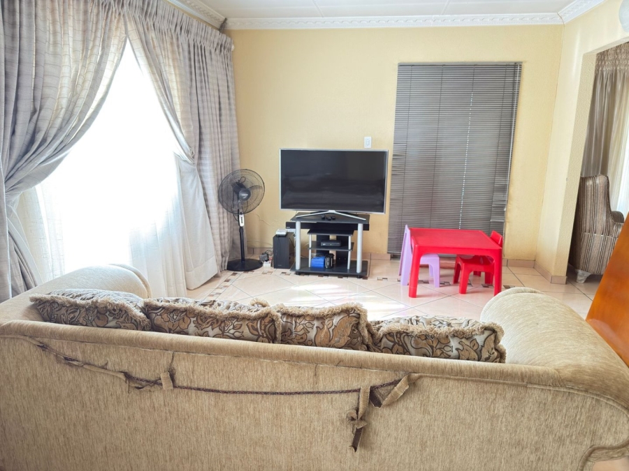 3 Bedroom Property for Sale in Olifantsfontein Gauteng