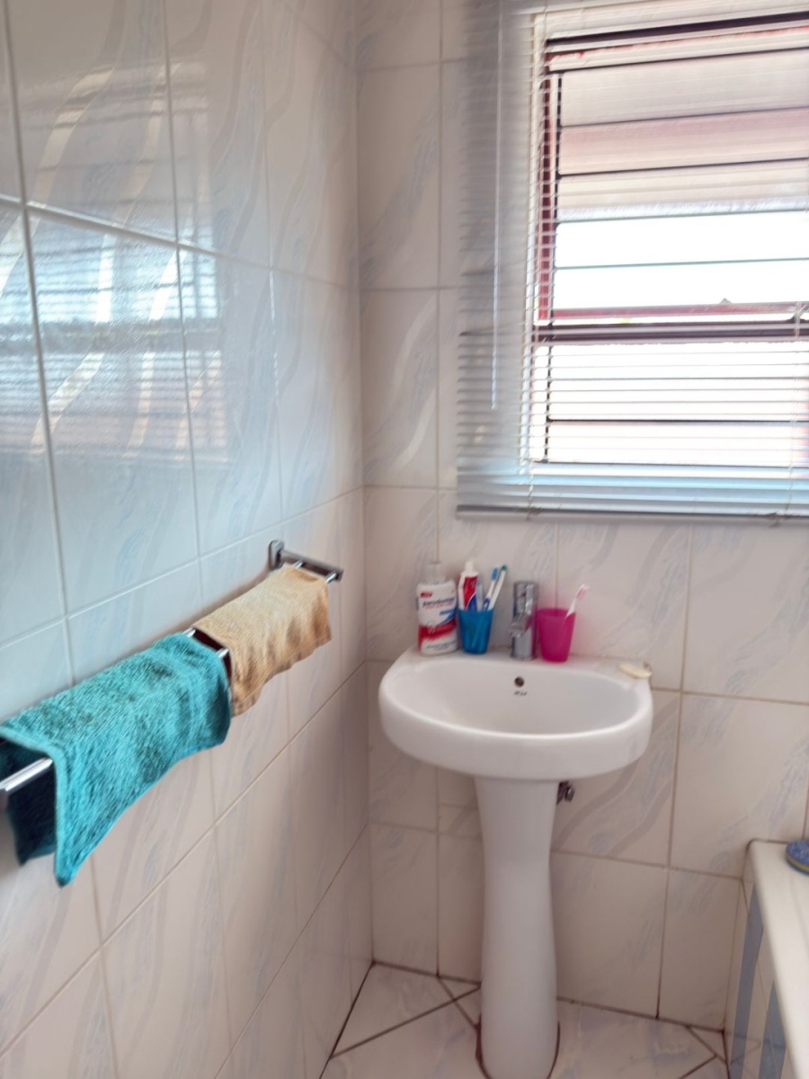 3 Bedroom Property for Sale in Olifantsfontein Gauteng