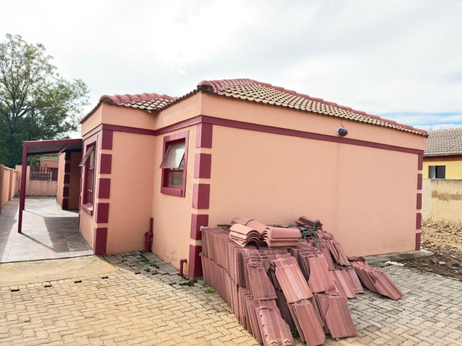 3 Bedroom Property for Sale in Olifantsfontein Gauteng