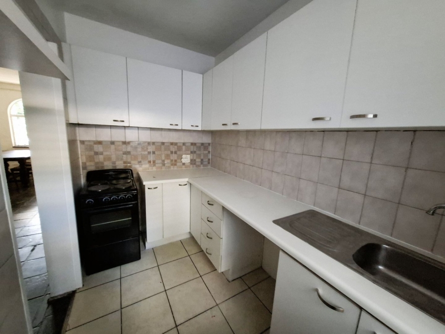 To Let 2 Bedroom Property for Rent in Queenswood Gauteng
