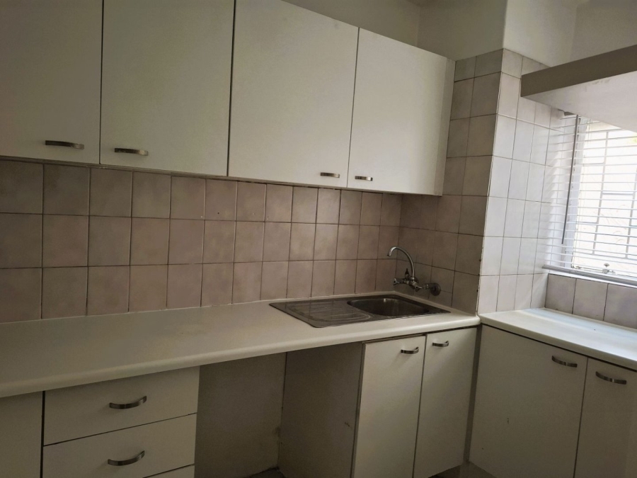 To Let 2 Bedroom Property for Rent in Queenswood Gauteng