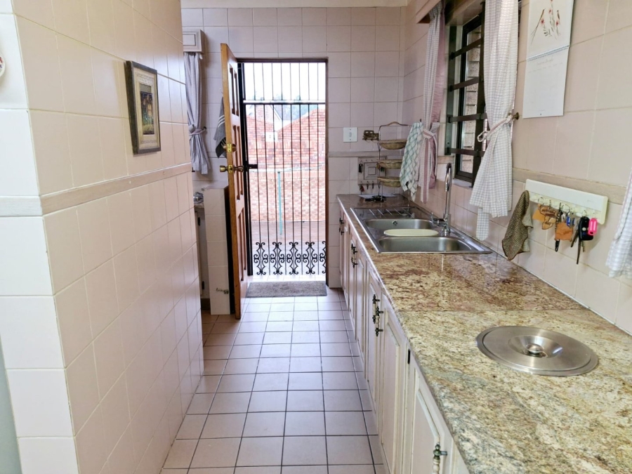 5 Bedroom Property for Sale in Vanderbijlpark SE 3 Gauteng