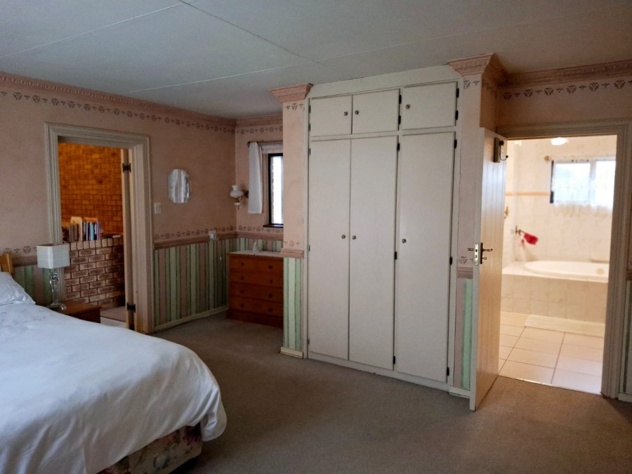 5 Bedroom Property for Sale in Vanderbijlpark SE 3 Gauteng