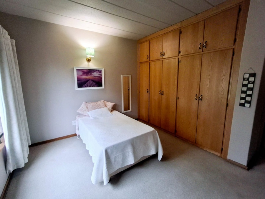 5 Bedroom Property for Sale in Vanderbijlpark SE 3 Gauteng