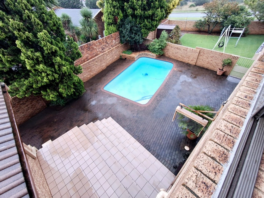 5 Bedroom Property for Sale in Vanderbijlpark SE 3 Gauteng