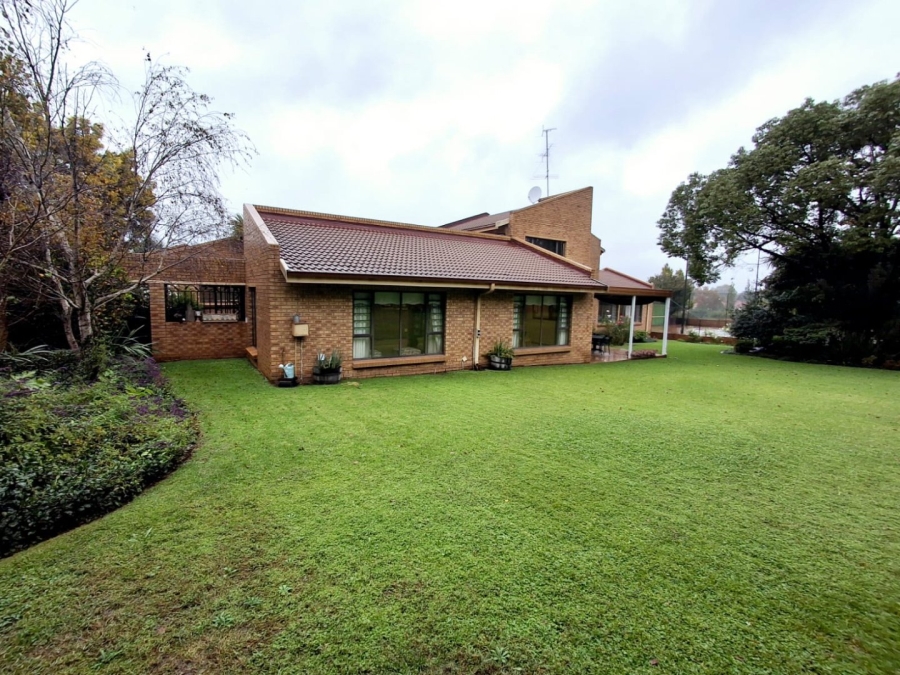 5 Bedroom Property for Sale in Vanderbijlpark SE 3 Gauteng