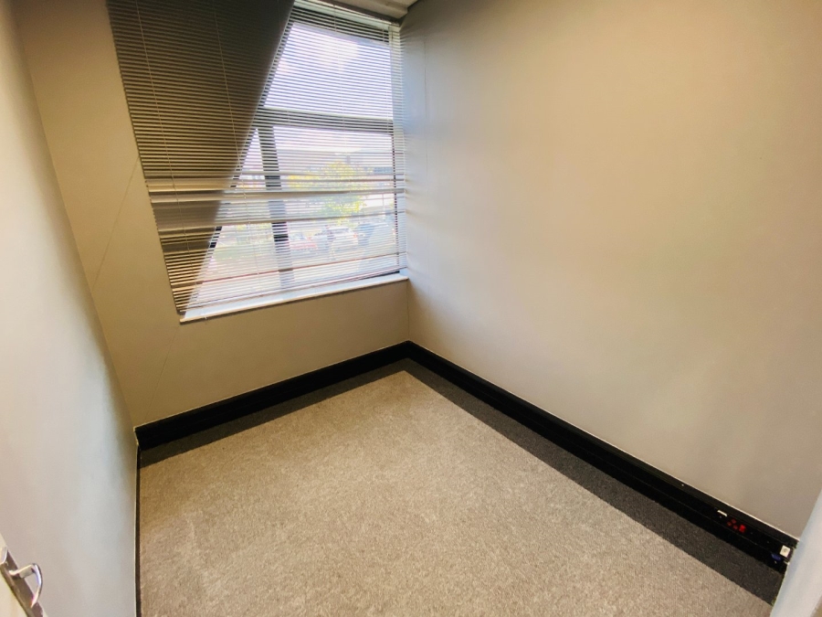 To Let commercial Property for Rent in Vorna Valley Gauteng