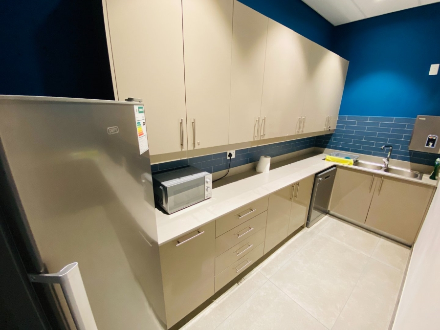 To Let commercial Property for Rent in Vorna Valley Gauteng