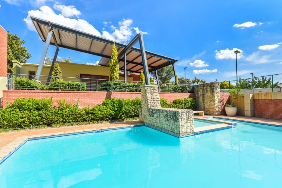 2 Bedroom Property for Sale in Douglasdale Gauteng