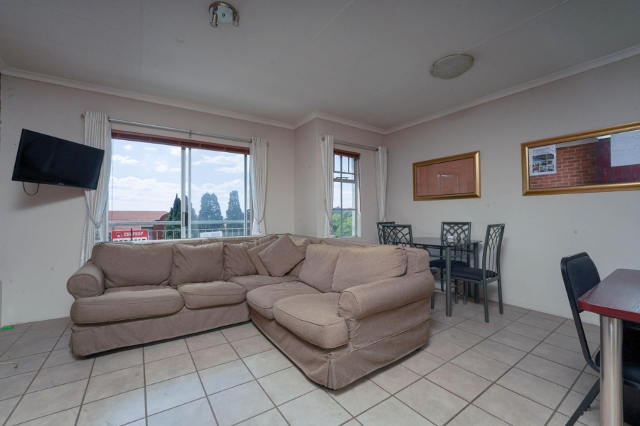2 Bedroom Property for Sale in Upper Houghton Gauteng