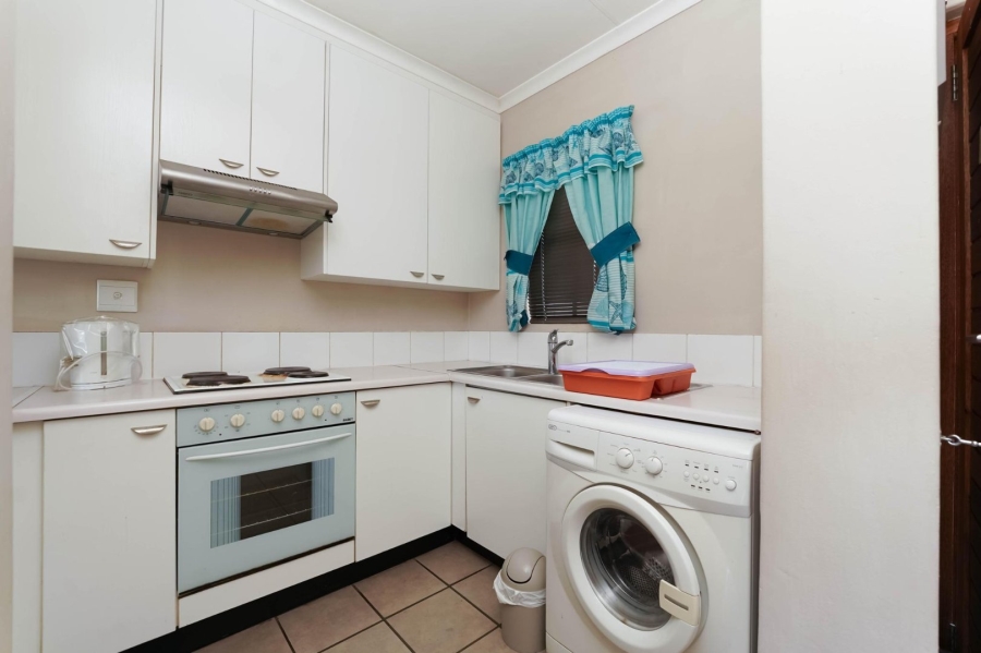 2 Bedroom Property for Sale in Upper Houghton Gauteng