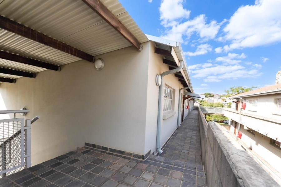 2 Bedroom Property for Sale in Upper Houghton Gauteng