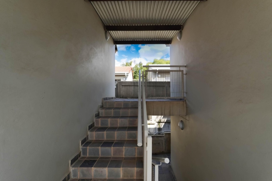 2 Bedroom Property for Sale in Upper Houghton Gauteng