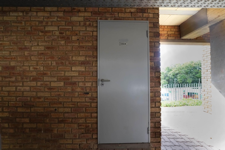 2 Bedroom Property for Sale in Upper Houghton Gauteng