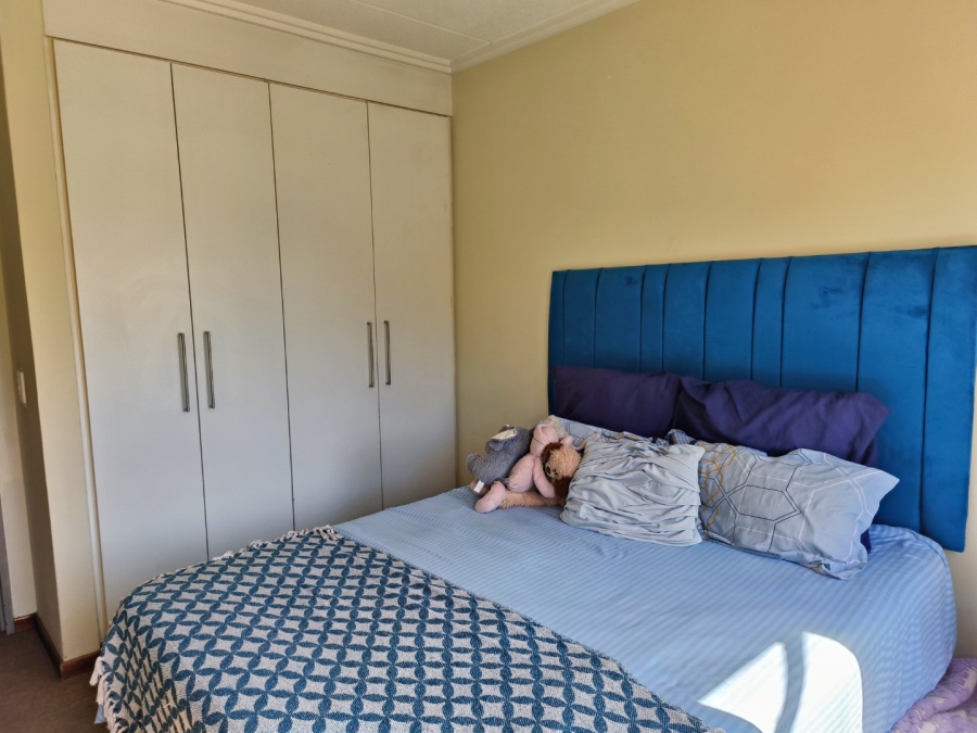 2 Bedroom Property for Sale in Lonehill Gauteng