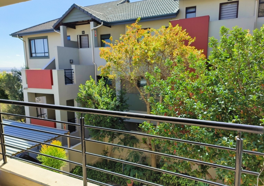 2 Bedroom Property for Sale in Lonehill Gauteng