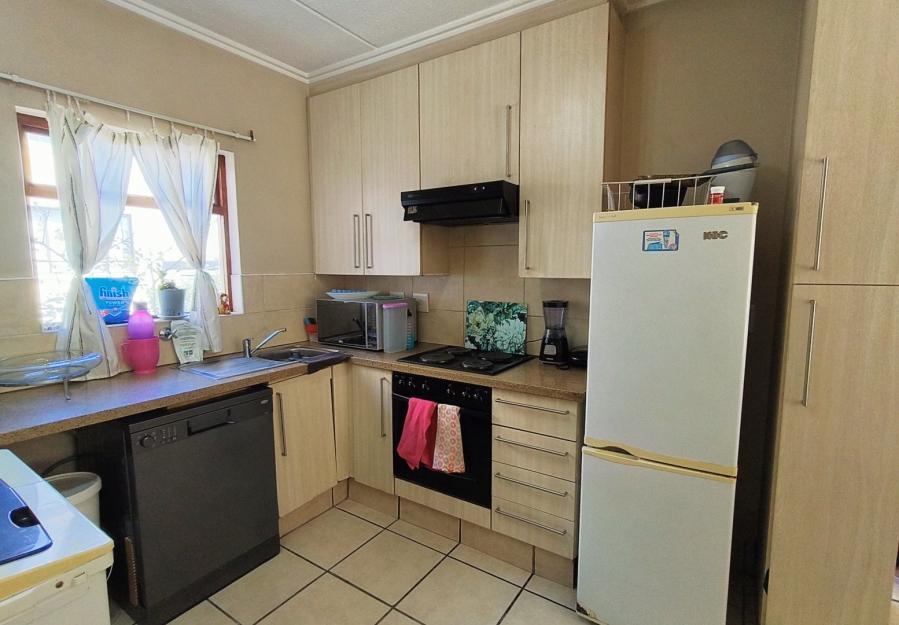 2 Bedroom Property for Sale in Lonehill Gauteng