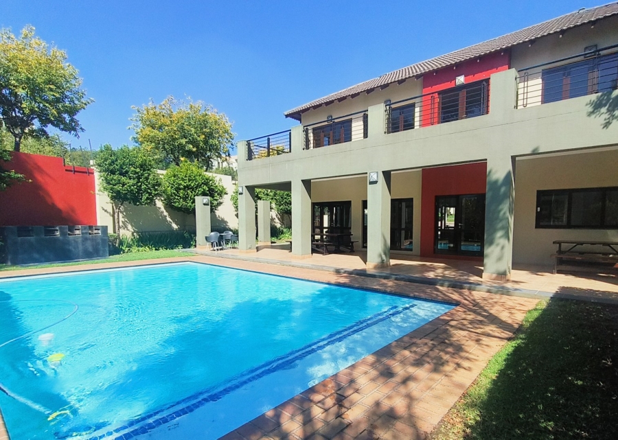2 Bedroom Property for Sale in Lonehill Gauteng
