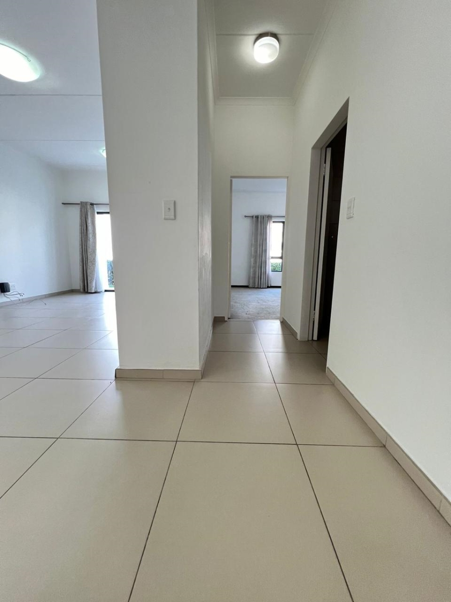 To Let 2 Bedroom Property for Rent in Broadacres Gauteng