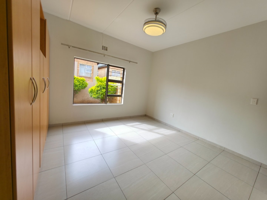To Let 3 Bedroom Property for Rent in New Redruth Gauteng