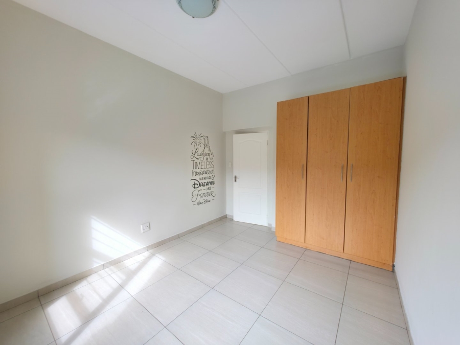 To Let 3 Bedroom Property for Rent in New Redruth Gauteng