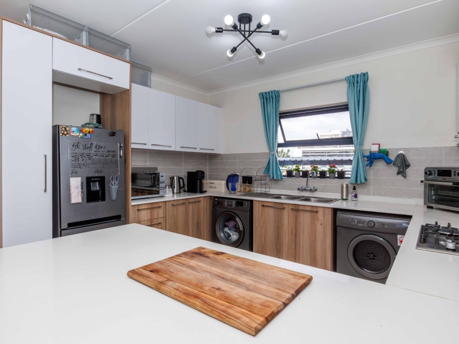 2 Bedroom Property for Sale in Modderfontein Gauteng