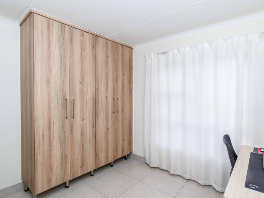 2 Bedroom Property for Sale in Modderfontein Gauteng