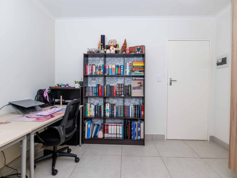2 Bedroom Property for Sale in Modderfontein Gauteng