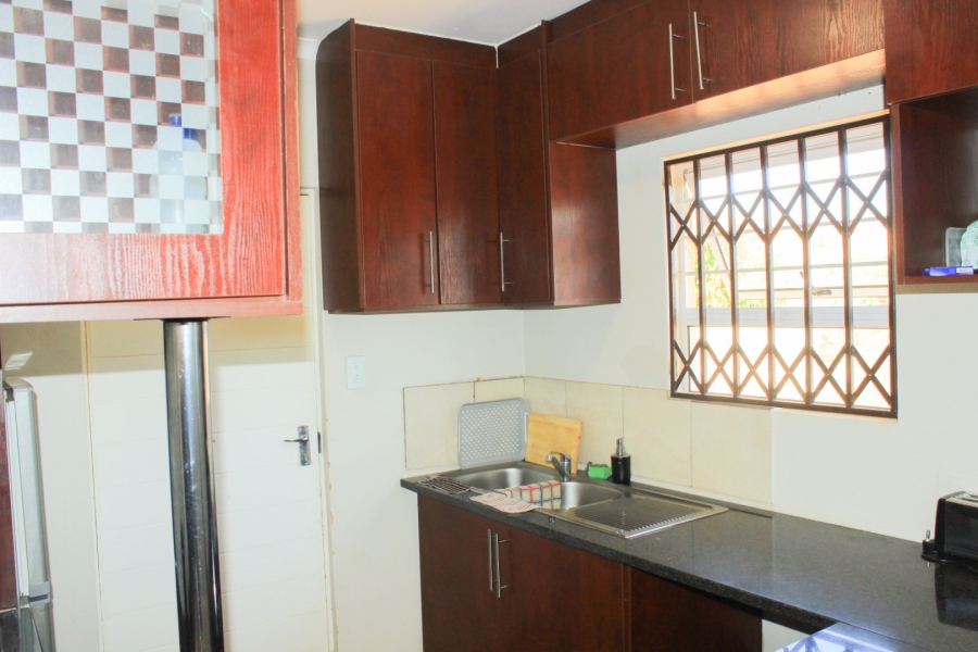 2 Bedroom Property for Sale in Kirkney Gauteng