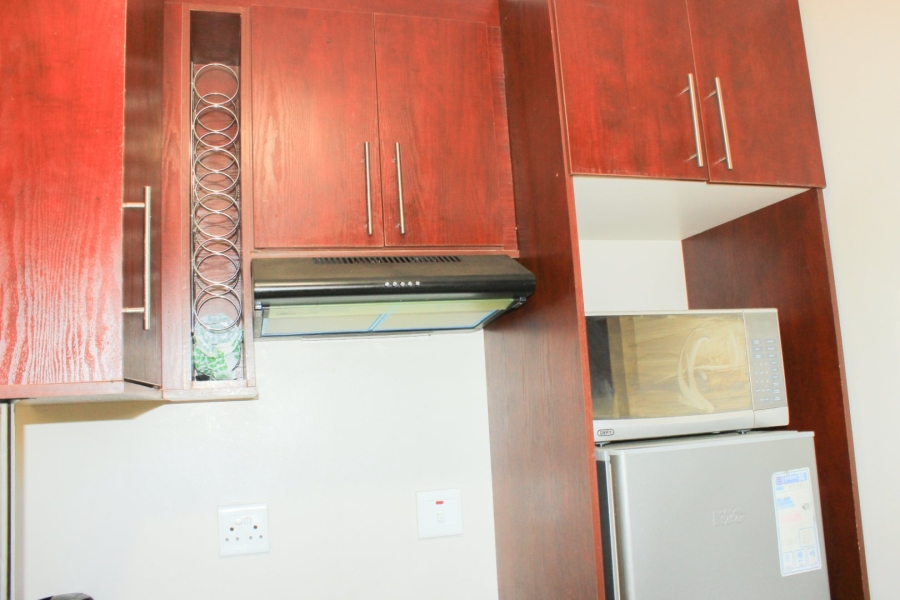 2 Bedroom Property for Sale in Kirkney Gauteng