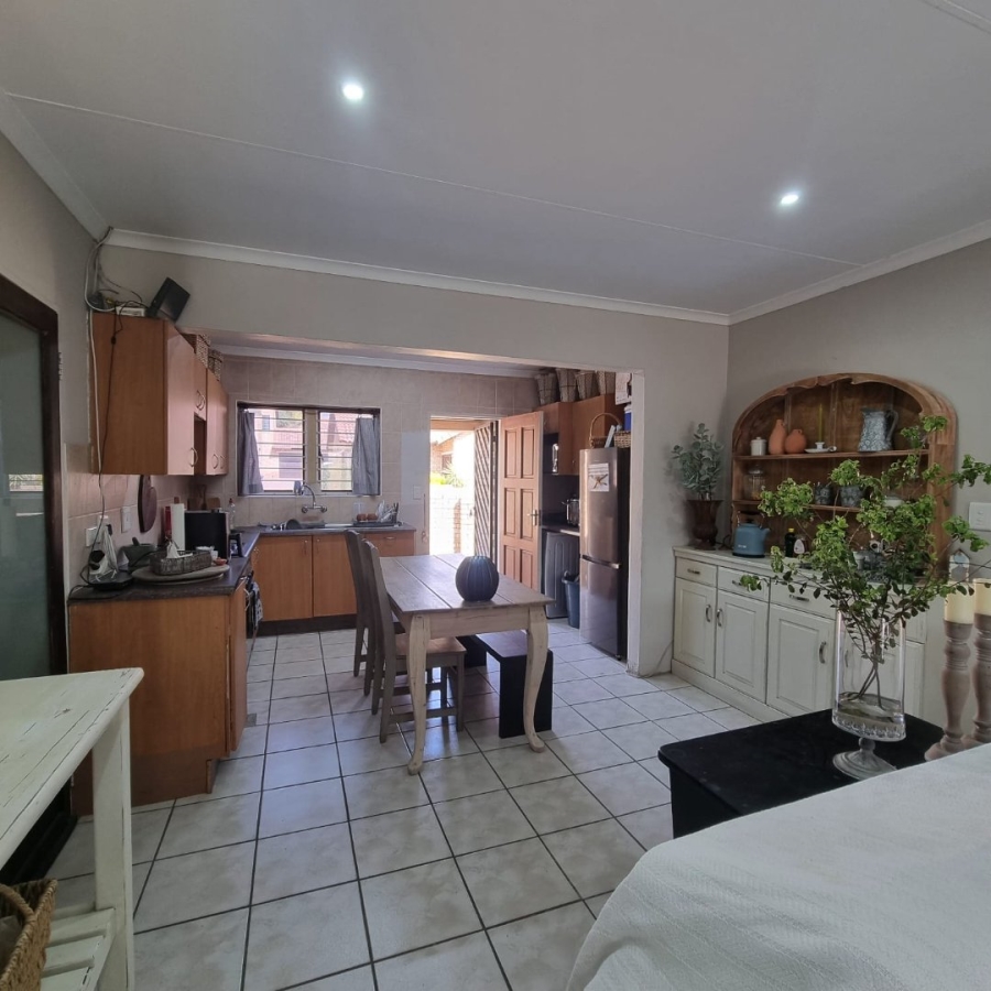 2 Bedroom Property for Sale in Ruimsig Noord Gauteng