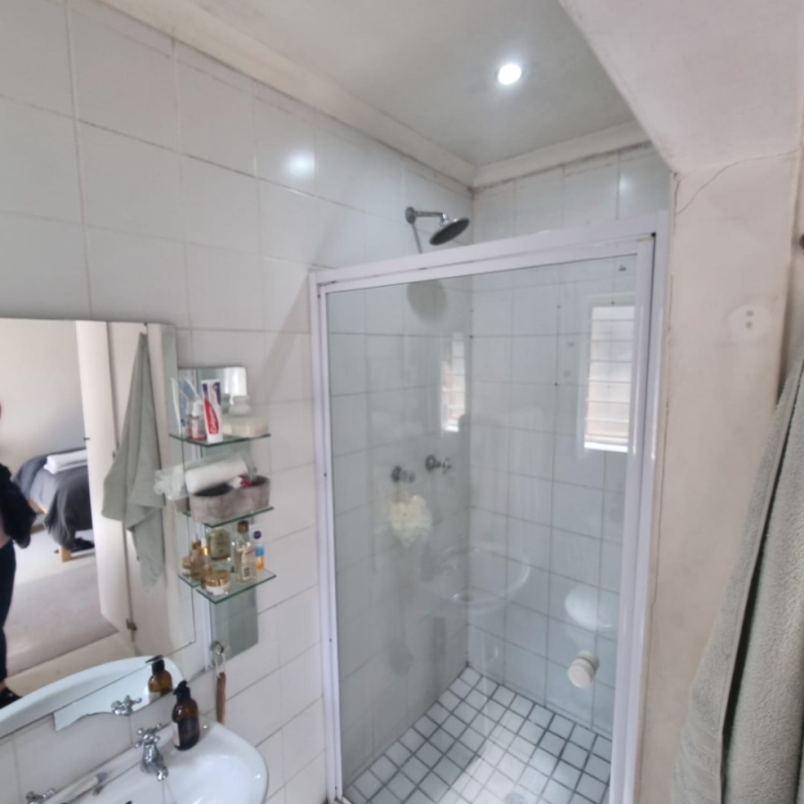 2 Bedroom Property for Sale in Ruimsig Noord Gauteng