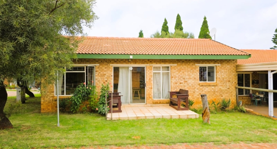 1 Bedroom Property for Sale in Kleinfontein A H Gauteng